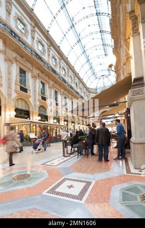 Italien, Mailand, die Galleria Vittorio Emanuele II, eines der weltweit ältesten Einkaufszentren. Stockfoto