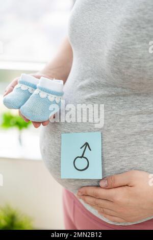 Schwangere Frauen glücklich Stockfoto