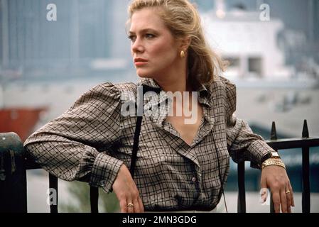 KATHLEEN TURNER in PRIZZI's EHREN (1985), Regie: JOHN HUSTON. Kredit: 20. CENTURY FOX / Album Stockfoto