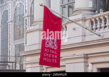 London, Großbritannien. 30. Januar 2023 Außenansicht des Königlichen Opernhauses in Covent Garden. Stockfoto