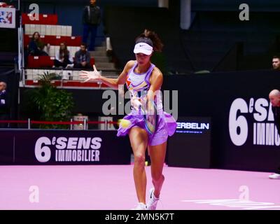 Olga Danilovic (SRB) im Kampf gegen Katie Swan (GBR) während der Open 6E Sens - Metropole de Lyon, WTA 250 Tennis Turnier am 29. Januar 2023 im Palais des Sports de Gerland in Lyon, Frankreich - Photo Patrick Cannaux / DPPI Stockfoto