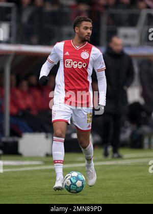 ROTTERDAM, NIEDERLANDE - JANUAR 29: Devyne Rensch von Ajax feiert sein ...