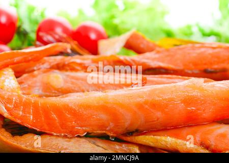 Leckeren geräucherten Fisch auf einer Platte Stockfoto