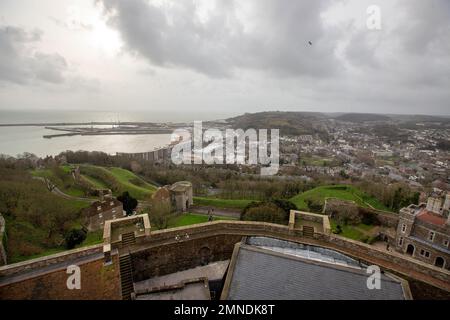 Bild von Tim Cuff. 9. Dez. 2022 - 10. Jan. 2023. Fassade von Dover Castle, Kent, England Stockfoto