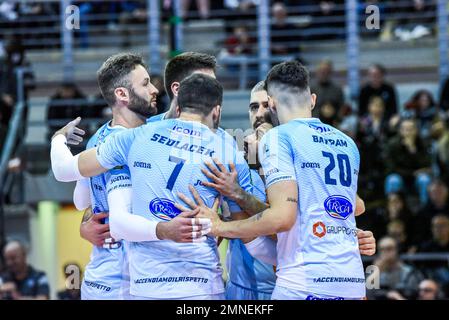 Palasport, Cisterna, Italien, 29. Januar 2023, Exultation (Top Volley Cisterna) während Top Volley Cisterna vs Valsa Group Modena - Volleyball Italienisch Stockfoto