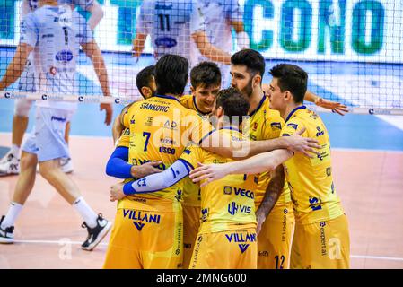 Palasport, Cisterna, Italien, 29. Januar 2023, Exultation (Valsa Group Modena) während Top Volley Cisterna vs Valsa Group Modena - Volleyball Italienisch Stockfoto