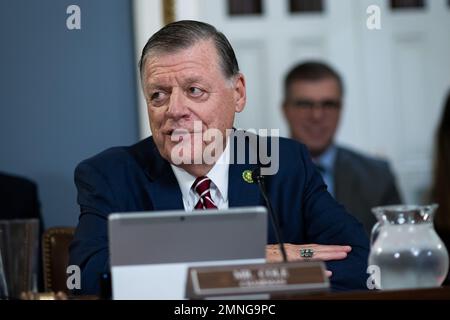 Washington, USA. 30. Januar 2023. Vertreter Tom Cole (R-OK), Ausschussvorsitzender, spricht während einer Sitzung des House Rules Committee in den USA Capitol, in Washington, DC, am Montag, den 30. Januar, 2023. (Graeme Sloan/Sipa USA) Kredit: SIPA USA/Alamy Live News Stockfoto