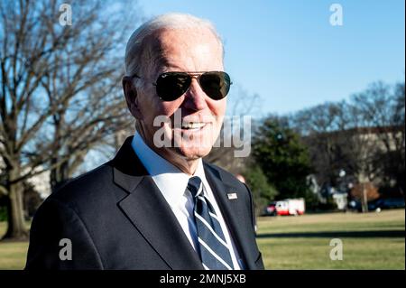 Washington DC, USA. 30. Januar 2023, Washington, District of Columbia, USA: Präsident JOE BIDEN kurz nach der Rückkehr vom Weißen Haus aus Baltimore über Marine One. (Kreditbild: © Michael Brochstein/ZUMA Press Wire) NUR REDAKTIONELLE VERWENDUNG! Nicht für den kommerziellen GEBRAUCH! Kredit: ZUMA Press, Inc./Alamy Live News Stockfoto