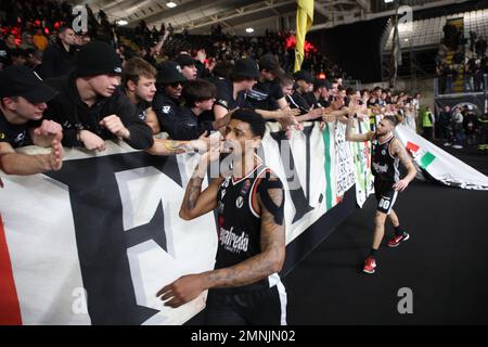 Bologna, Italien. 29. Januar 2023. Jordan Mickey (Segafredo Virtus Bologna) während des italienischen Basketball-Meisterschaftsspiels Segafredo Virtus Bologna vs. Tezenis Scaligera Verona - Bologna, 29. Januar 2023 in der Segafredo Arena - Foto: Michele Nucci Credit: Independent Photo Agency/Alamy Live News Stockfoto