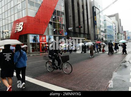 Ein Regentag in Harajuku, Tokio, Japan. Stockfoto