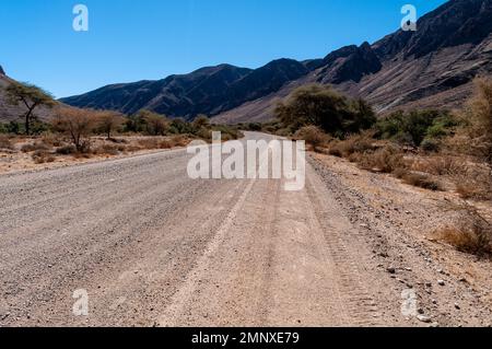 Landschaftsaufnahme der Namibischen Wüste zwischen Windhoek und Sesriem Stockfoto