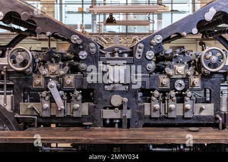 Die Hochgeschwindigkeits-Wipppresse, hergestellt in Deutschland 1910. Stockfoto