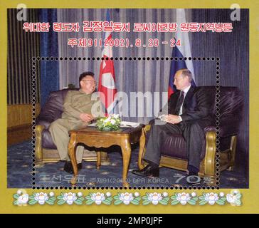 2002 nordkoreanische Briefmarke zum Gedenken an das Treffen zwischen Kim Jong-il und Wladimir Putin im Fernen Osten Russlands. Stockfoto