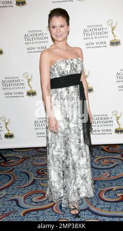 Jacqueline J. Gonzalez, Executive Director, New York Chapter, National Academy of Television Arts & Sciences bei der 51. Annual New York Emmy Awards Gala. Im Marriott Hotel in New York, NY am 6. April 2008. Stockfoto