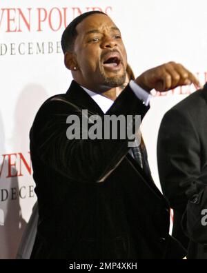 Will Smith kommt zur Premiere von Seven Pounds in Mann's Village in Westwood, Kalifornien. 12/16/08. Stockfoto