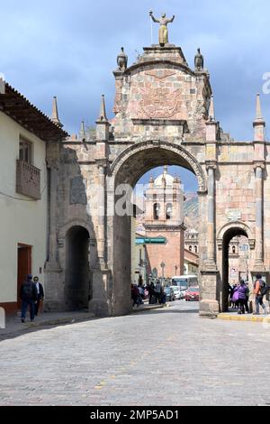 Santa Clara Bogen und Tempel, Cusco, Peru Stockfoto