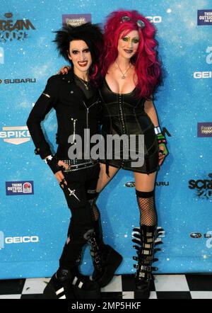 Kynt und Vyxsin von The Amazing Race bei den Spike TV 2009 Scream Awards im griechischen Theater. Hollywood, Kalifornien. 10/17/09. Stockfoto