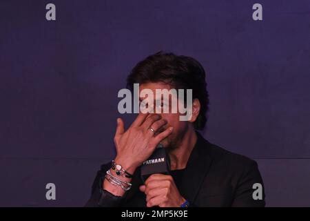 Mumbai, Indien. 30. Januar 2023. Bollywood-Schauspieler Shahrukh Khan wird während der erfolgreichen Pressekonferenz seines kürzlich erschienenen Films „Pathaan“ in Mumbai gesehen. Kredit: SOPA Images Limited/Alamy Live News Stockfoto