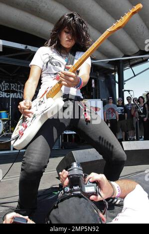 Die Tat tritt im Rahmen der Vans Warped Tour 2009 im Home Depot Center auf. Los Angeles, Kalifornien. 8/23/09. Stockfoto