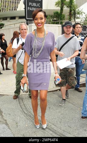 Die ehemalige Victoria's Secret Model Selita Ebanks trifft auf der Mercedes-Benz New York Fashion Week Frühling/Sommer 2012 ein. New York, New York, 10. September 2011. . Stockfoto