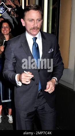 Daniel Craig nimmt an der Broadway-Eröffnung von „A Steady Rain“ in New York, NY, 9./29. Dezember 09 Teil. Stockfoto