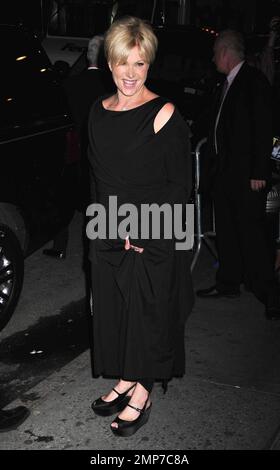 Hugh Jackmans Frau Deborra-Lee Furness besucht die Broadway-Eröffnung von „A Steady Rain“ in New York, New York, 9./29. Dezember 09. Stockfoto