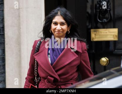 London, Großbritannien. 31. Januar 2023. Suella Braverman, Innenministerin, in der Downing Street für die Kabinettssitzung. Kredit: Mark Thomas/Alamy Live News Stockfoto