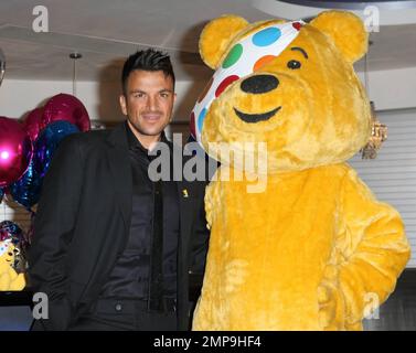 Peter Andre feiert die Veröffentlichung von „BBC Children in Need POP Goes the Musical“ in den Kensington Roof Gardens. London, Großbritannien. 31. August 2011. Stockfoto