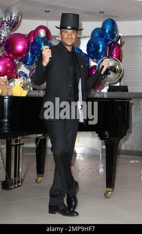 Peter Andre feiert die Veröffentlichung von „BBC Children in Need POP Goes the Musical“ in den Kensington Roof Gardens. London, Großbritannien. 31. August 2011. Stockfoto