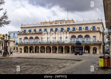 Hotel Santa Isabel, Plaza de Armas, Old Havana, Havanna, Kuba Stockfoto