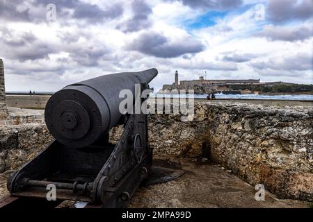 Kanone, Schloss San Salvador de la Punta, Havanna, Kuba Stockfoto