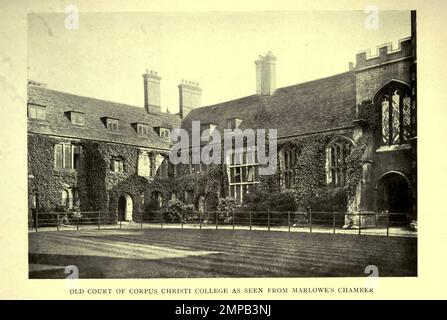 Old Court of Corpus Christi College aus Marlowe's Chamber aus einem Foto von F. Frith & Co. Aus dem Buch " Cambridge and its Story " von Arthur Gray 1852-1940 Publication London : Methuen 1912 Stockfoto