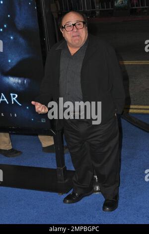 Danny DeVito bei der Los Angeles Premiere von Avatar im Mann's Grauman Chinese Theatre. Los Angeles, Kalifornien. 12/16/09. Stockfoto