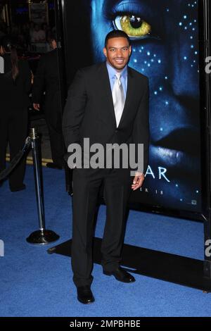 Laz Alonso bei der Los Angeles Premiere von Avatar im Mann's Grauman Chinese Theatre. Los Angeles, Kalifornien. 12/16/09. Stockfoto