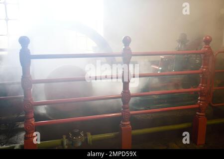 Steam Engine in Action Hook Norton Brewery Oxfordshire England uk. Stockfoto