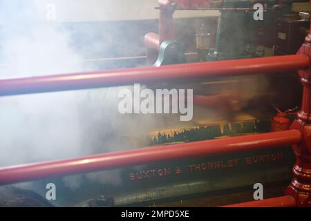 Steam Engine in Action Hook Norton Brewery Oxfordshire England uk. Stockfoto