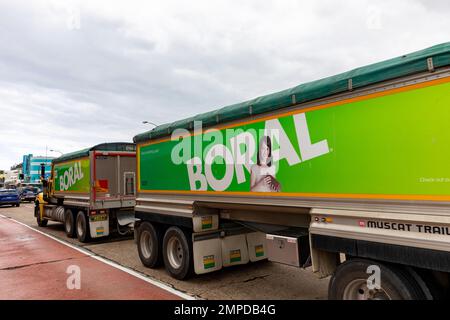 BORAL Limited ist Australiens größter Zulieferer von Bau- und Baustoffen in Steinbrüchen, Zement, Beton und Asphalt sowie bei Lkw-Lieferungen Stockfoto