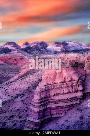 Sonnenaufgang auf der Hartnet Süd Wüste Waterpocket Fold. Capitol Reef National Park, Utah Stockfoto