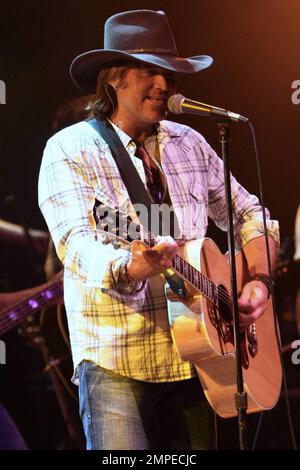 Exklusiv!! Billy Ray Cyrus tritt im House of Blues auf dem Sunset Strip auf. Los Angeles, Kalifornien. 06/14/2009. . Stockfoto