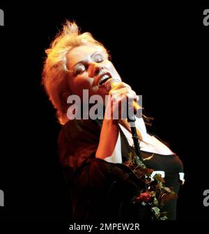 Debbie Harry aus South Beach tritt in einem Konzert auf und ist im Alter von 62 Jahren immer noch stark. Das Fillmore Miami Beach im Jackie Gleason Theater. Miami, Florida 11/16/07. Stockfoto