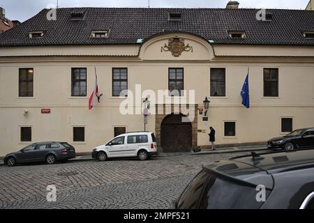 Prag, Tschechische Republik. 31. Januar 2023. Der Hrzan-Palast in Prag, Tschechische Republik, abgebildet am 31. Januar 2023. Der designierte Präsident Petr Pavel soll den Palast vor seiner Amtseinführung benutzen. Kredit: Michal Kamaryt/CTK Photo/Alamy Live News Stockfoto