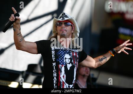 Bret Michael tritt beim Dodge Rock 'n' Roll Los Angeles 1/2-Marathon und Mini-Marathon auf, wobei die ASPCA in L.A. profitiert LEBEN. Los Angeles, Kalifornien. 30. Oktober 2011. Stockfoto