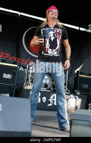 Bret Michael tritt beim Dodge Rock 'n' Roll Los Angeles 1/2-Marathon und Mini-Marathon auf, wobei die ASPCA in L.A. profitiert LEBEN. Los Angeles, Kalifornien. 30. Oktober 2011. Stockfoto