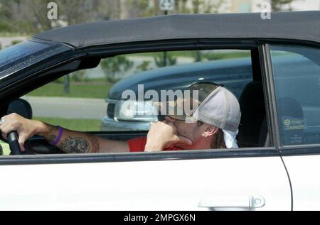 Exclusive!! Kevin Federline goes out for a short drive. He drove 20min west of his residence, appeared to have a phone call, did a U turn and went back. Florida, 4/10/05 Stock Photo