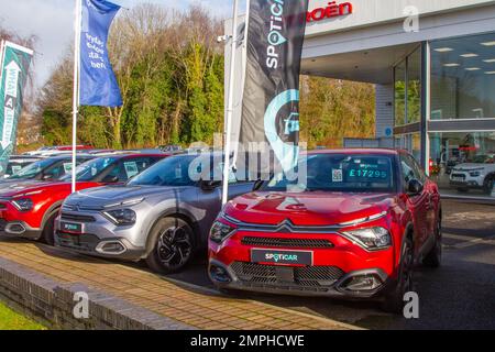 2020 Citroen C3 Origins PureTech S/S; 2020 Citroën C4 Cactus Flair Bluehdi S, 2022 Citroën C5 Aircross Shine Bluehdi, CITROEN Autos zum Verkauf im Showroom in Preston, Großbritannien Stockfoto