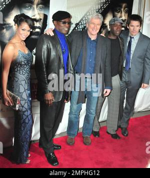 Shannon Kane, Wesley Snipes, Richard Gere, Don Cheadle und Ethan Hawke gehen bei der New Yorker Premiere von „Brooklyns Besten“ im AMC Loews Lincoln Square 13 Theater über den roten Teppich. New York, NY. 03/02/10. Stockfoto