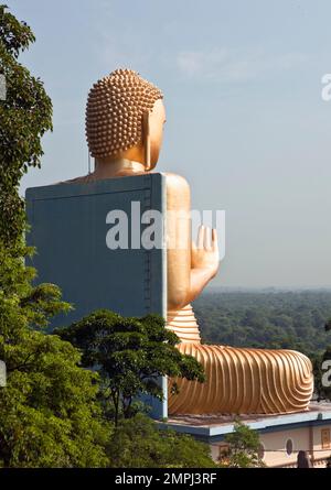 Goldener Tempel oder Dambulla Höhlentempel, Dambulla, Sri Lanka Stockfoto