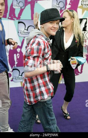 George Sampson, Gewinner des britischen Fernsehers Die Show „Britain's Got Talent“ 2008 besucht die europäische Premiere des Disney-Films „Camp Rock“ in der Royal Festival Hall, South Bank, London, Großbritannien. 9/10/08. Stockfoto