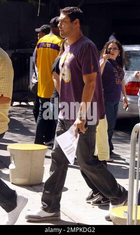 New York Jets QB Mark Sanchez trifft im Staples Center für die Lakers gegen das Miami Heat Game ein. Los Angeles, Kalifornien. 4. März 2012 Stockfoto