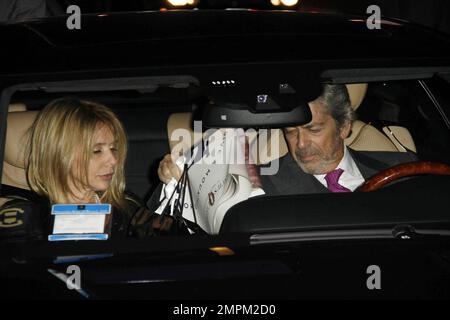 Rosanna Arquette und Todd Morgan nehmen am Chanel und Charles Finch Pre-Oscar Dinner im Madeo Restaurant Teil. Los Angeles, Kalifornien. 02/26/11. Stockfoto